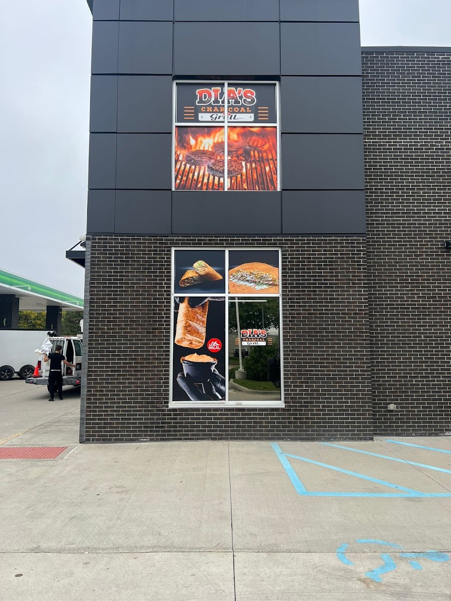 Dia's Charcoal Grill